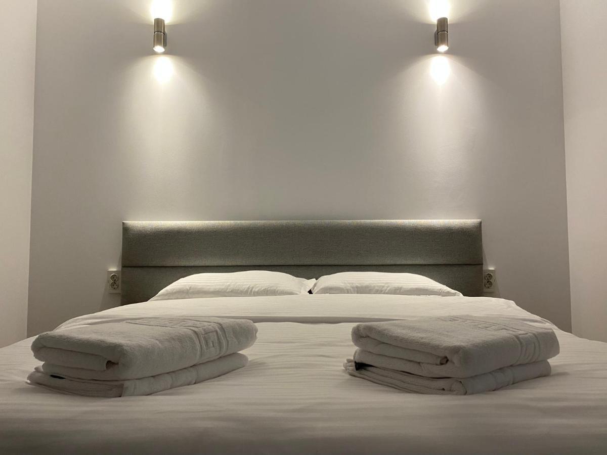 Modern House Hotel Sighetu Marmaţiei Eksteriør billede